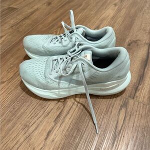 Brooks Adrenaline GTS 24 Cloud Blue Women’s Shoes Size 8.5